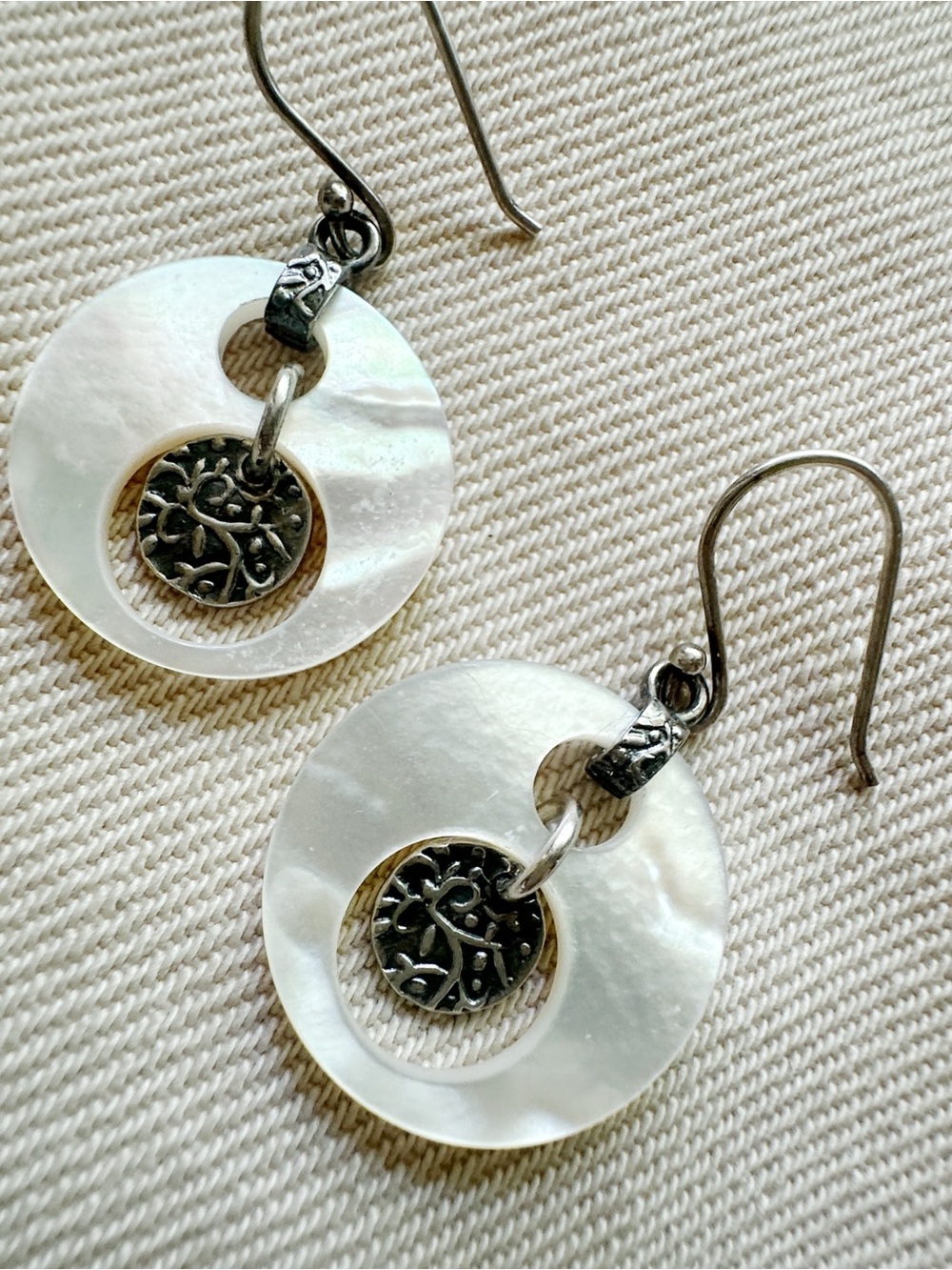 Silpada 925 Retired White Mother-of-Pearl Disc Earrings with Silver Detail